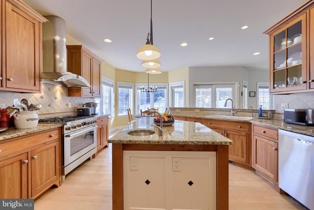 224 SETTLERS BND, Lancaster, PA 17601