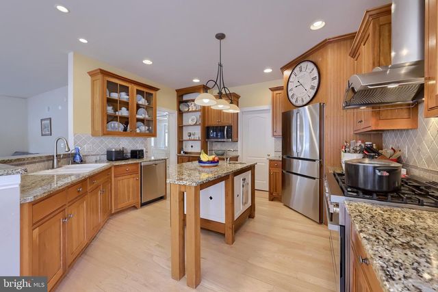 224 SETTLERS BND, Lancaster, PA 17601