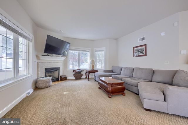 224 SETTLERS BND, Lancaster, PA 17601