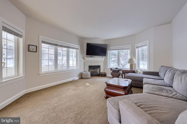 224 SETTLERS BND, Lancaster, PA 17601