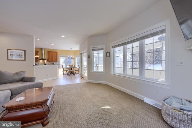 224 SETTLERS BND, Lancaster, PA 17601