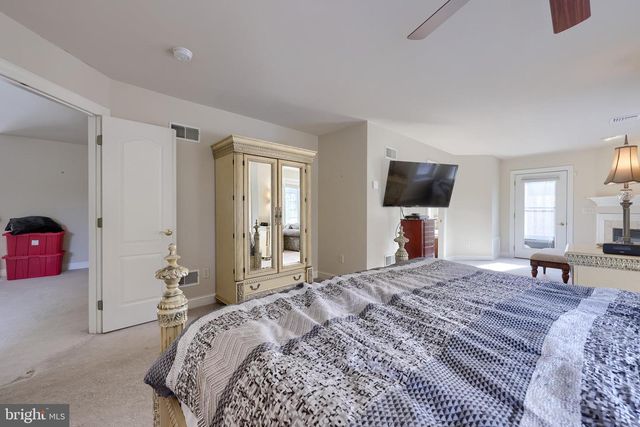 224 SETTLERS BND, Lancaster, PA 17601