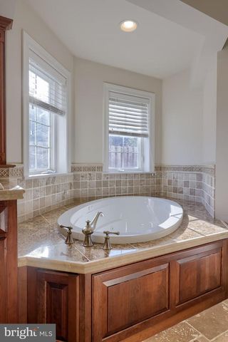 224 SETTLERS BND, Lancaster, PA 17601