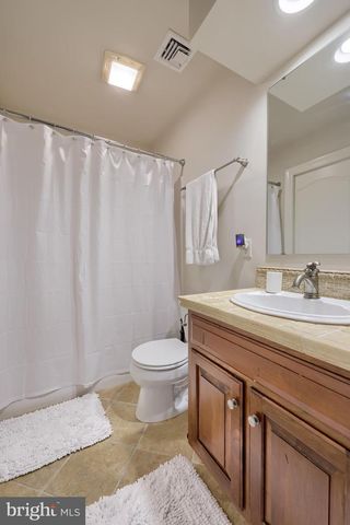 224 SETTLERS BND, Lancaster, PA 17601