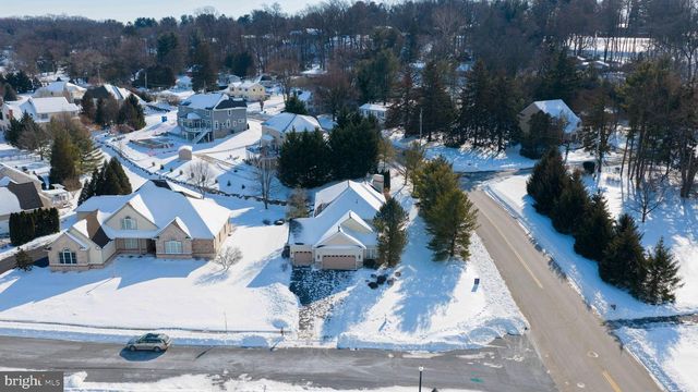 224 SETTLERS BND, Lancaster, PA 17601