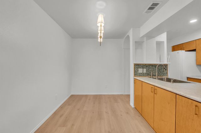 10616 Mellow MDWS 17A, Austin, TX 78750
