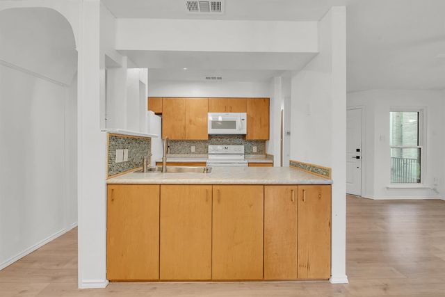 10616 Mellow MDWS 17A, Austin, TX 78750