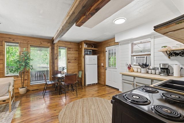 240 Robbie Ridge Road, Stanton, KY 40380