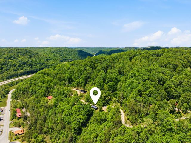 240 Robbie Ridge Road, Stanton, KY 40380