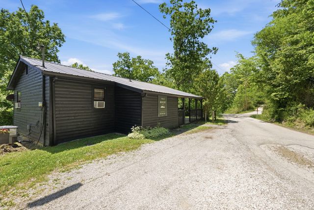 240 Robbie Ridge Road, Stanton, KY 40380