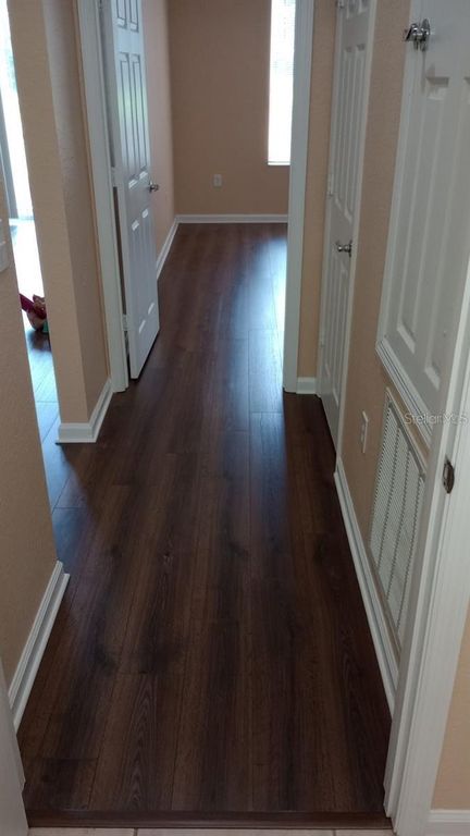 Image 5 of property listing at 6240 CONTESSA DRIVE 102, Orlando, FL 32829