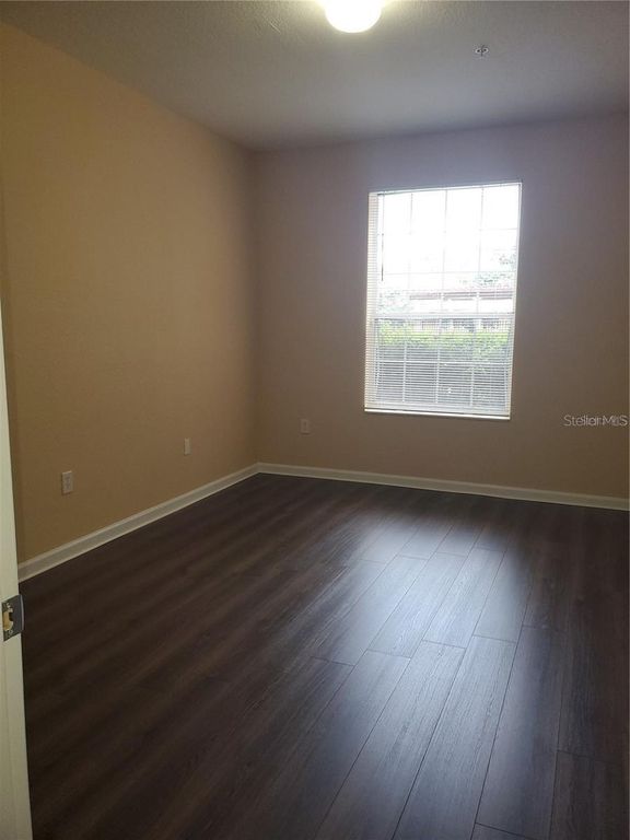 Image 7 of property listing at 6240 CONTESSA DRIVE 102, Orlando, FL 32829