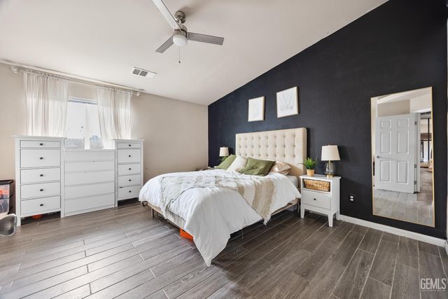 6301 Estavez Street, Bakersfield, CA 93307