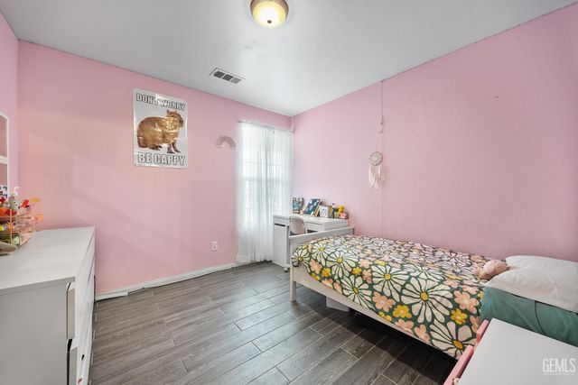 6301 Estavez Street, Bakersfield, CA 93307