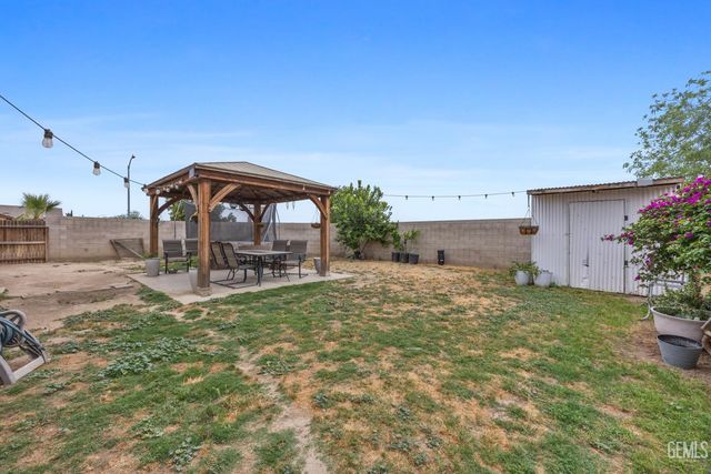 6301 Estavez Street, Bakersfield, CA 93307