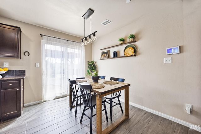 6301 Estavez Street, Bakersfield, CA 93307