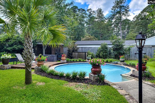 215 Barnard Avenue SE, Aiken, SC 29801