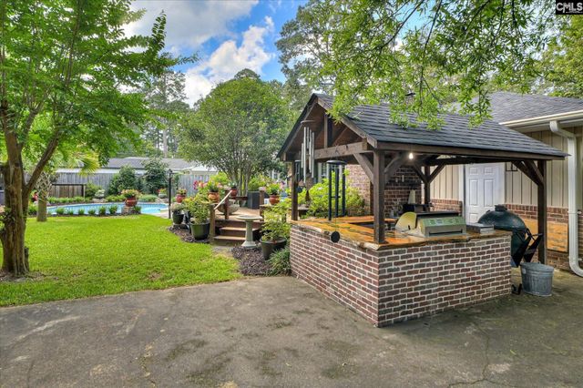215 Barnard Avenue SE, Aiken, SC 29801