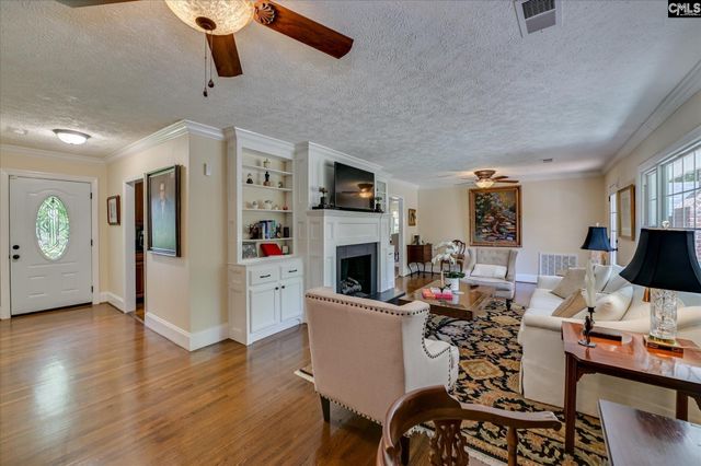 215 Barnard Avenue SE, Aiken, SC 29801