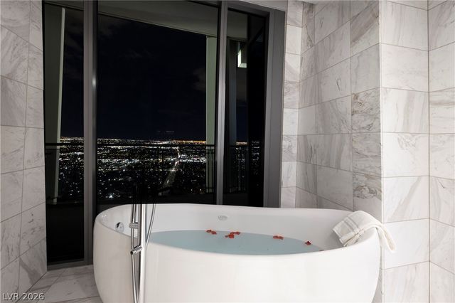 4381 West Flamingo Road 55302, Las Vegas, NV 89103