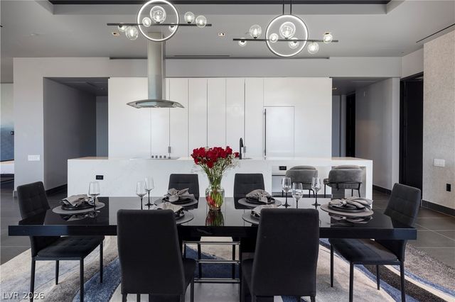 4381 West Flamingo Road 55302, Las Vegas, NV 89103