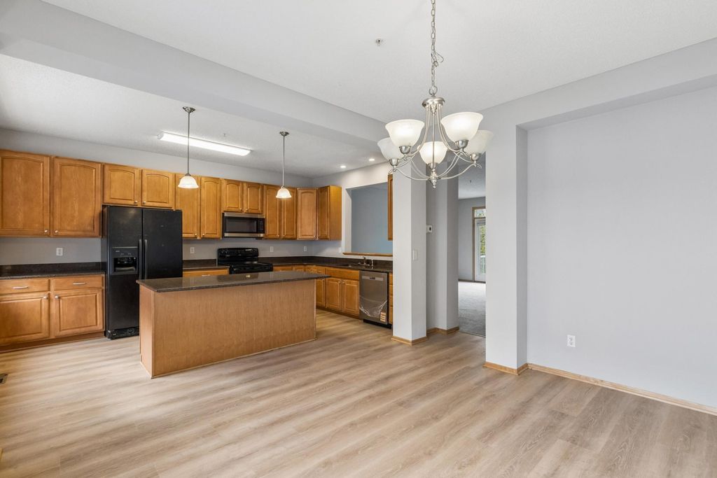 1662 Village Trail E 3, Maplewood, MN 55109 — photo 2