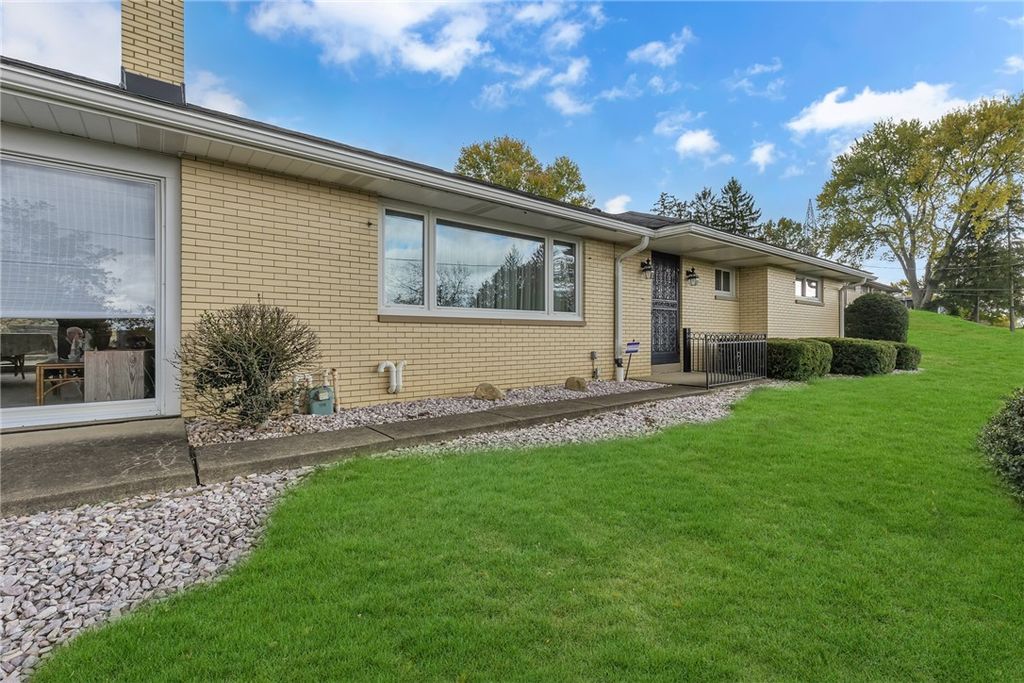 606 Wack Drive, Rochester Twp, PA 15074