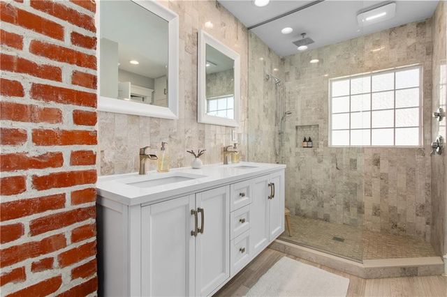 3011 Campbell Street, Kansas City, MO 64109
