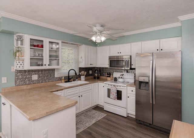 3890 Tanglefoot Court, Bettendorf, IA 52722