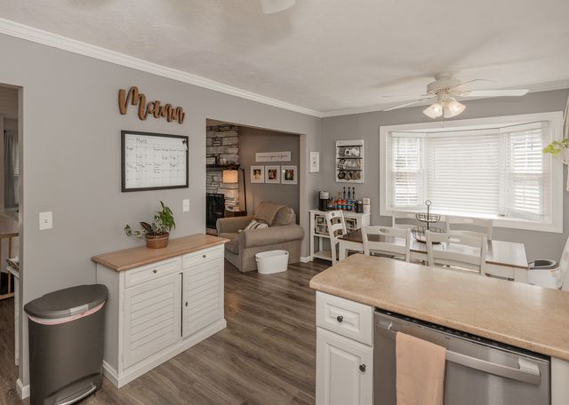 3890 Tanglefoot Court, Bettendorf, IA 52722