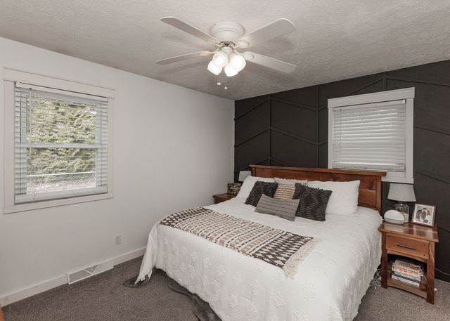 3890 Tanglefoot Court, Bettendorf, IA 52722