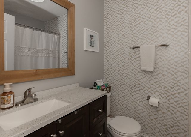 3890 Tanglefoot Court, Bettendorf, IA 52722