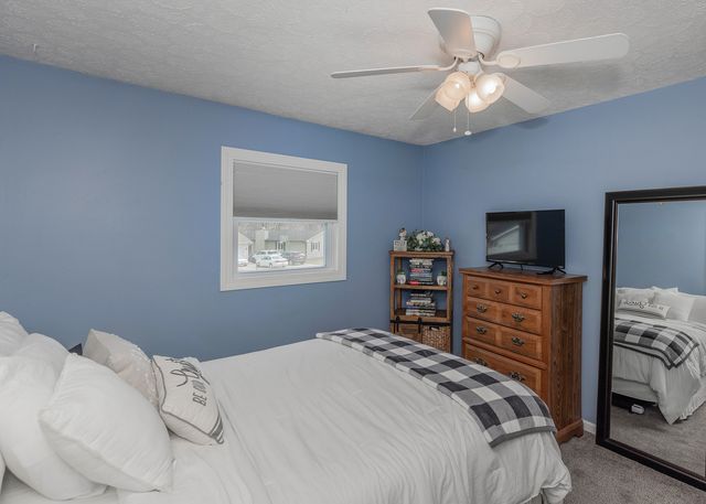 3890 Tanglefoot Court, Bettendorf, IA 52722