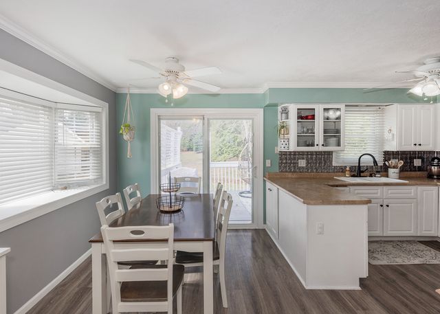 3890 Tanglefoot Court, Bettendorf, IA 52722