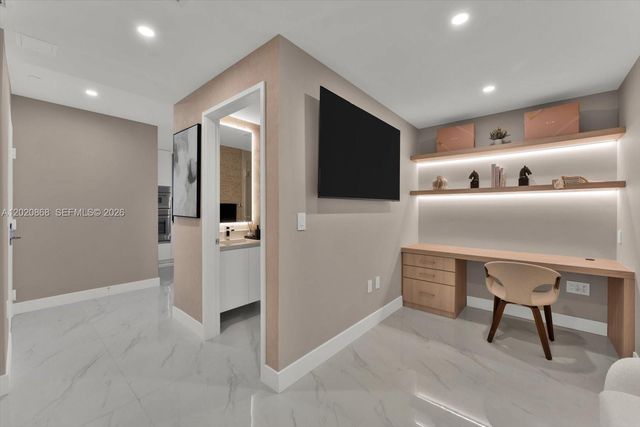 700 NE 24th St 1602, Miami, FL 33137