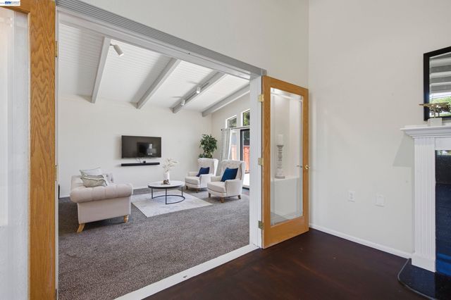 97 Gresel St, Hayward, CA 94544