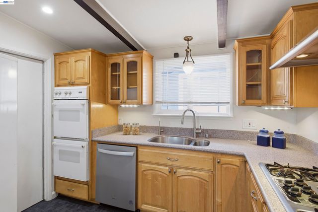 97 Gresel St, Hayward, CA 94544