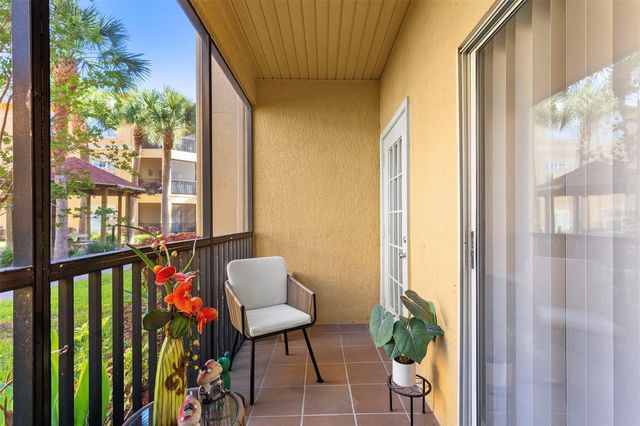 4323 BAYSIDE VILLAGE DRIVE 105, Tampa, FL 33615