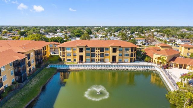 4323 BAYSIDE VILLAGE DRIVE 105, Tampa, FL 33615