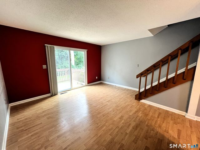 20 New Hampshire Drive 1D, New Britain, CT 06052