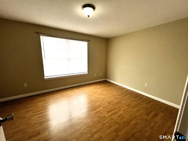 20 New Hampshire Drive 1D, New Britain, CT 06052