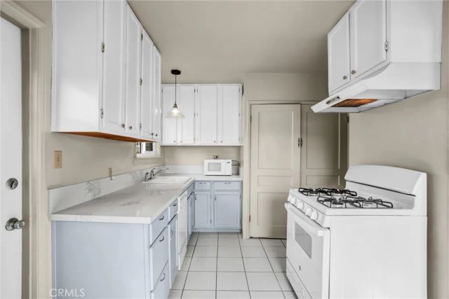 5653 E 2nd, Long Beach, CA 90803