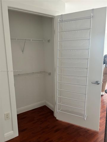 1050 Brickell Ave 608, Miami, FL 33131