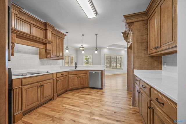 14892 Wildwood Drive, Athens, AL 35613