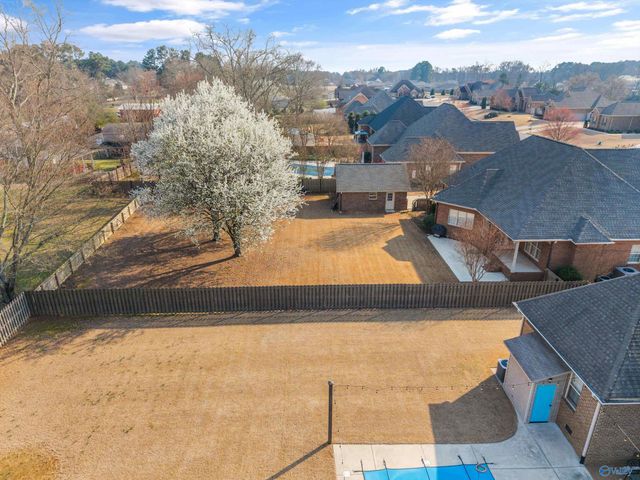14892 Wildwood Drive, Athens, AL 35613