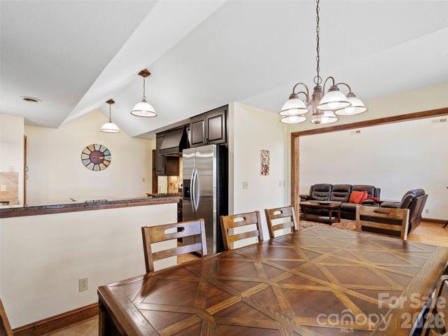 91 Brandy Run Road, Burnsville, NC 28714