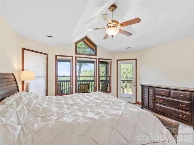 91 Brandy Run Road, Burnsville, NC 28714