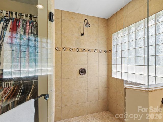 91 Brandy Run Road, Burnsville, NC 28714