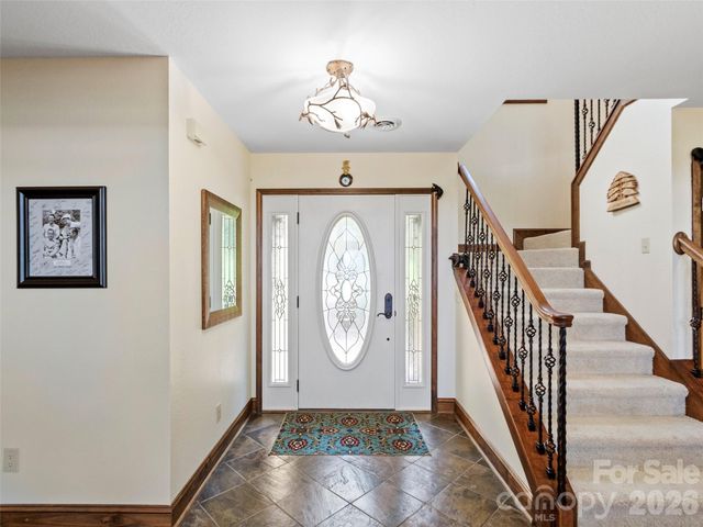 91 Brandy Run Road, Burnsville, NC 28714