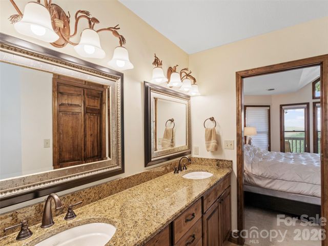 91 Brandy Run Road, Burnsville, NC 28714
